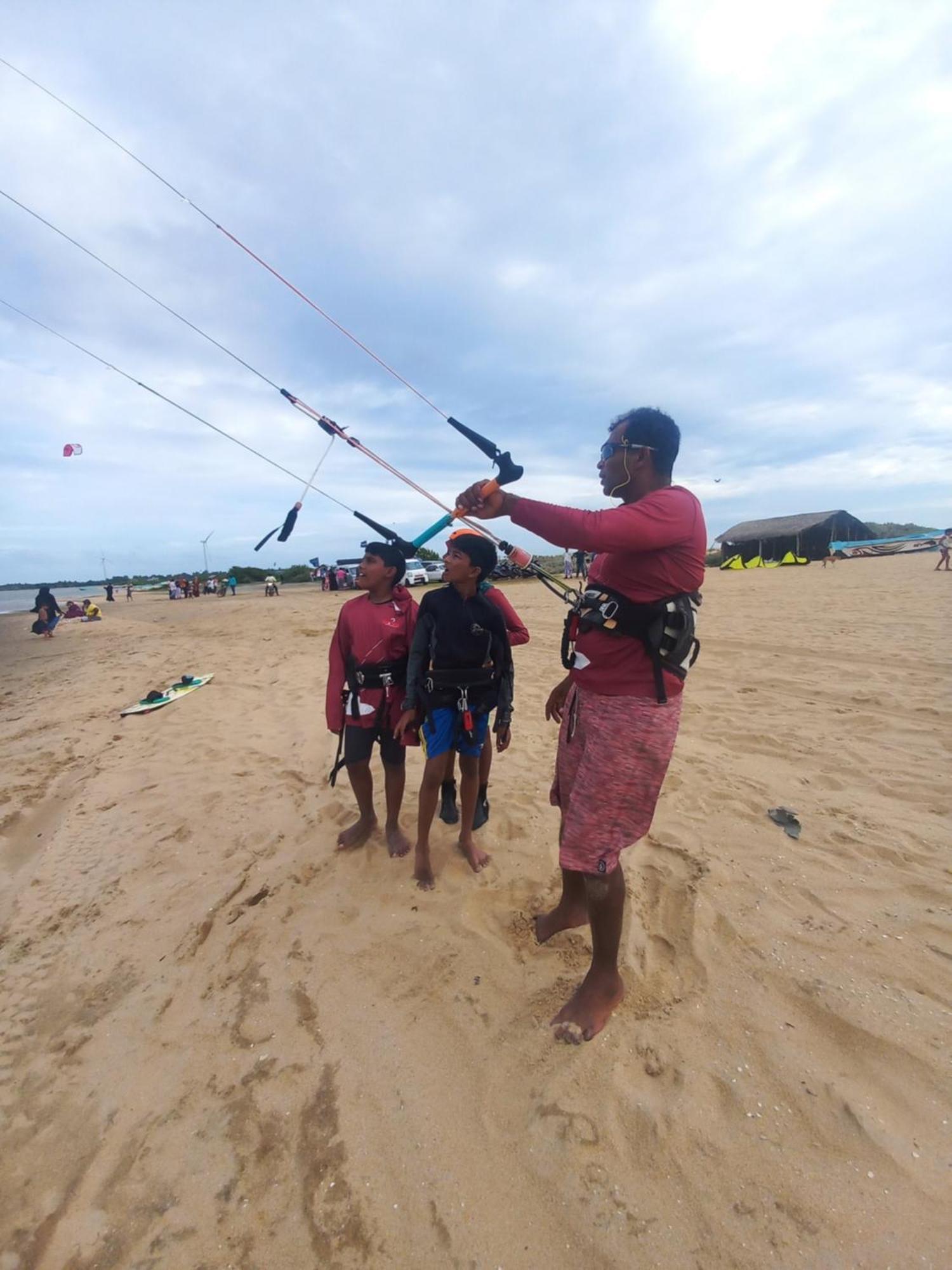 Red Coral Kitesurfing Resort カルピティヤ エクステリア 写真