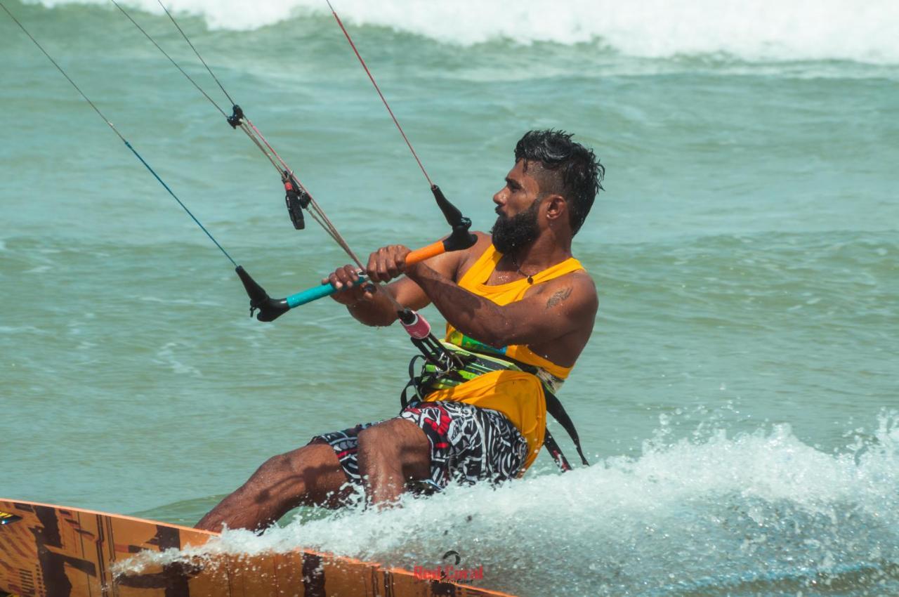 Red Coral Kitesurfing Resort カルピティヤ エクステリア 写真